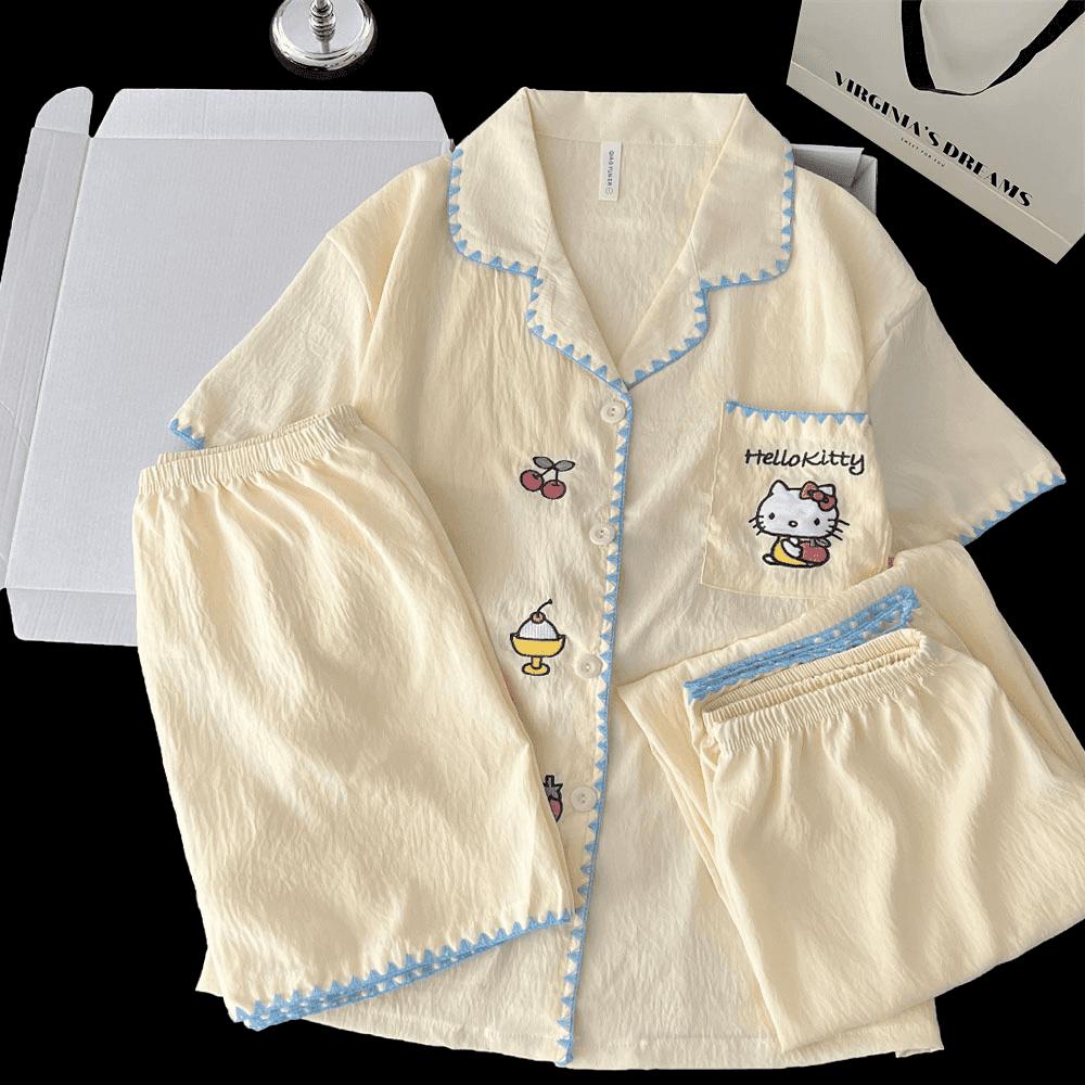 女士可愛貓咪刺繡睡衣套裝-柔軟純棉家居服,短袖寬鬆版型,可選配短褲或長褲;適合日常居家、旅行及飯店住宿,四季皆宜。