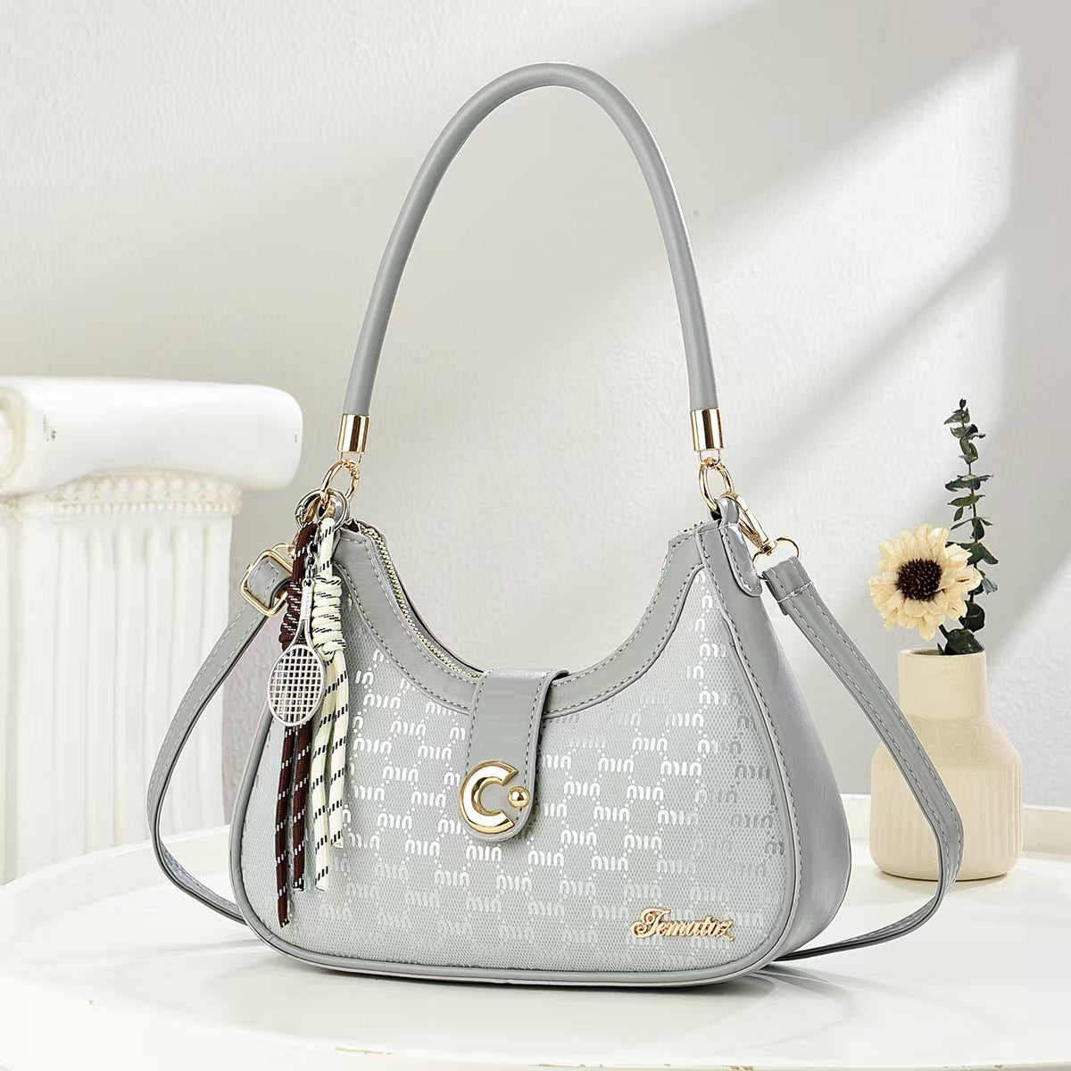 NUNU Gyoza-style canvas bag, unisex (for both men and women), fashionable, crossbody, semi-circular shape, nylon material, suitable for both men and women.